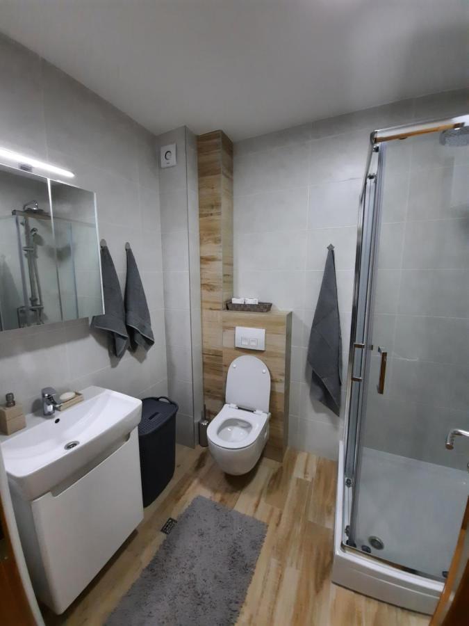 Apartman Bulevar Sarajevo - Free Parking Buitenkant foto