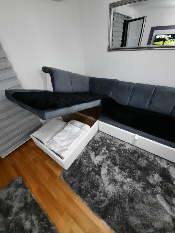 Apartman Bulevar Sarajevo - Free Parking Buitenkant foto